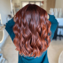 Cheveux colorés