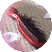 Manon Frier Salon Coiffure Saint-Raphaël, offrant des services de coiffure sur-mesure et des soins capillaires professionnels.